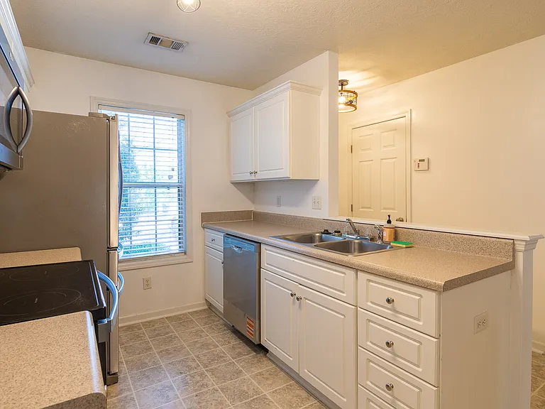 5281 Aruba Cir — Photo 4