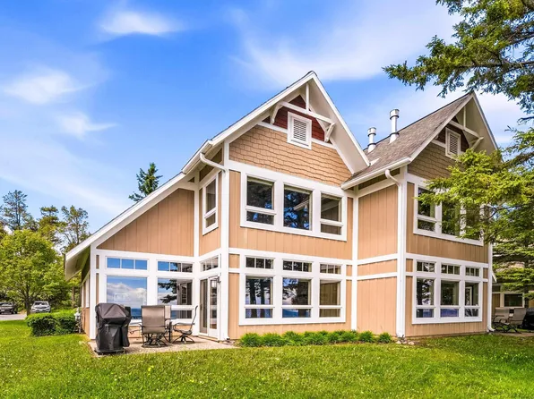 596 Larsmont Way #310, Two Harbors, MN 55616