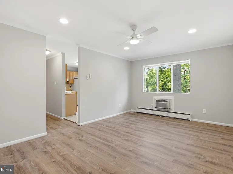 26 Park Ave #B20 — Photo 3