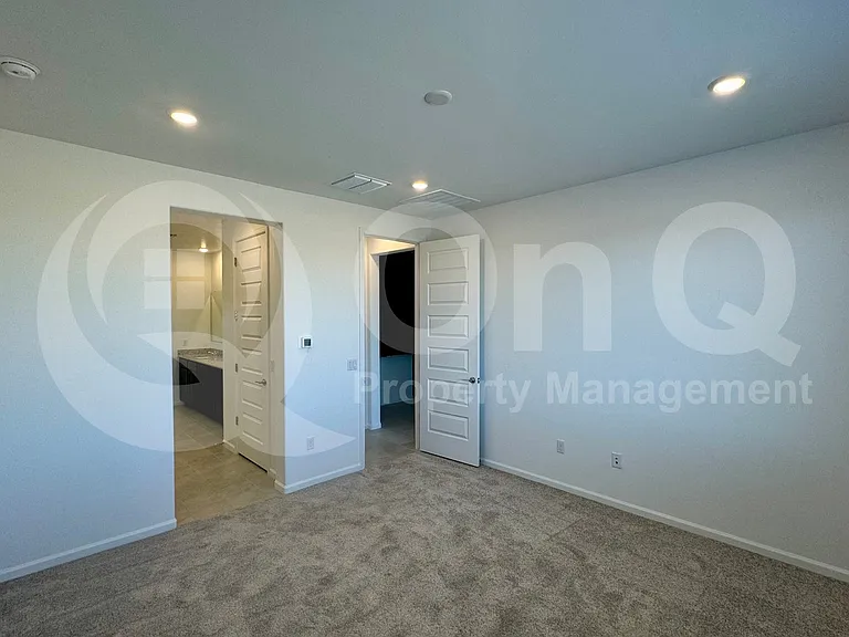 7448 S Camino Cardal — Photo 15