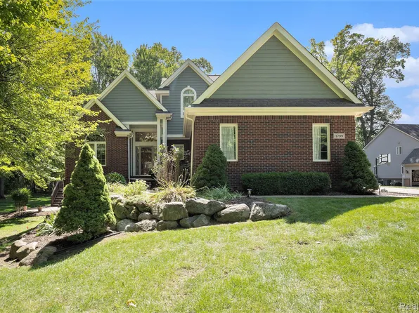 1799 Elkridge Cir, Highland, MI 48356