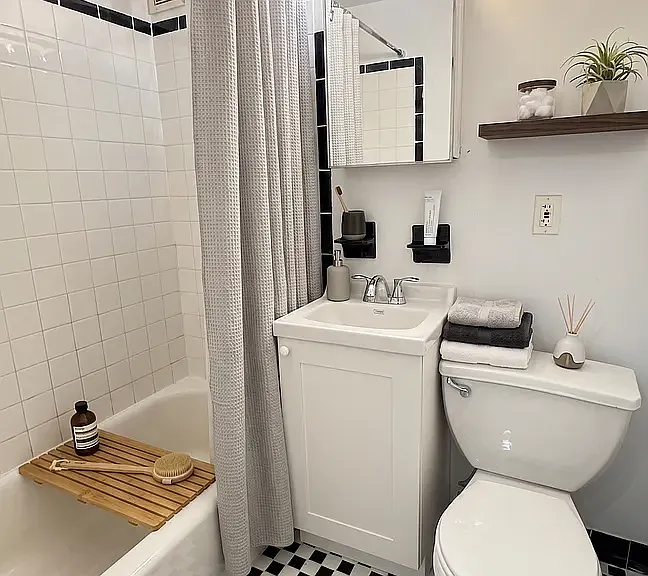 157 E 3rd St #2B — Photo 18