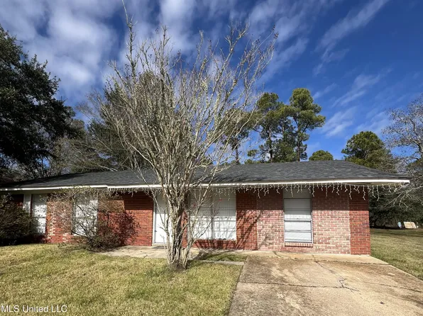 2711 E David Dr, Gulfport, MS 39503