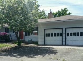 1724 Hybiscus St, Medford, OR 97504