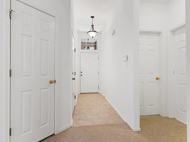 8719 Eagle Peak — Photo 4