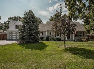 7900 Tomahawk Rd, Prairie Village, KS 66208