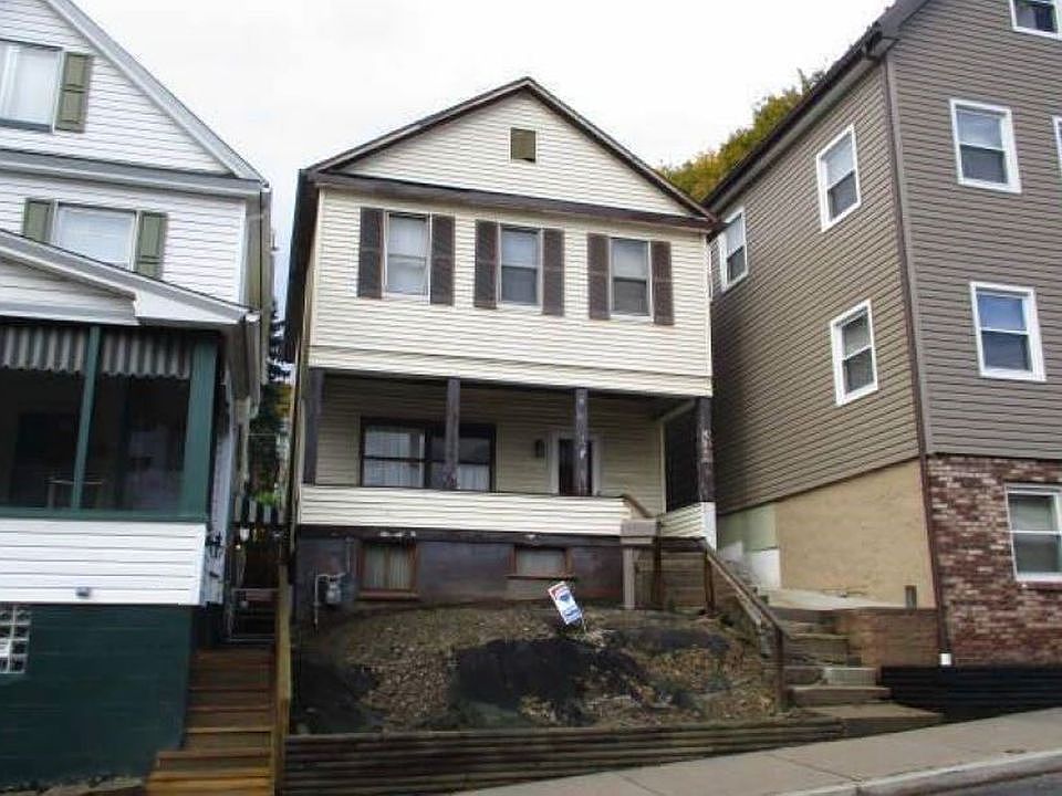 HOUSE FRONT