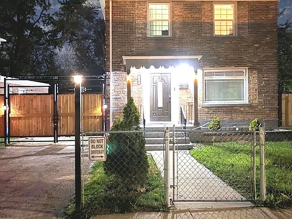 3rd image of 7541 S Hamilton Ave