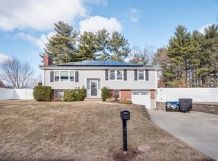 21 Coolidge St, Billerica, MA 01821