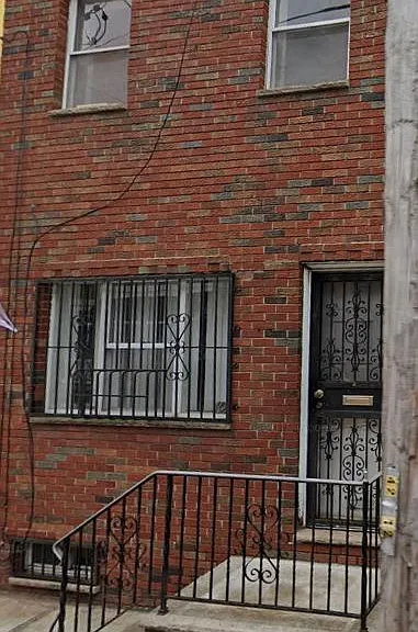 828 Watkins St — Photo 1