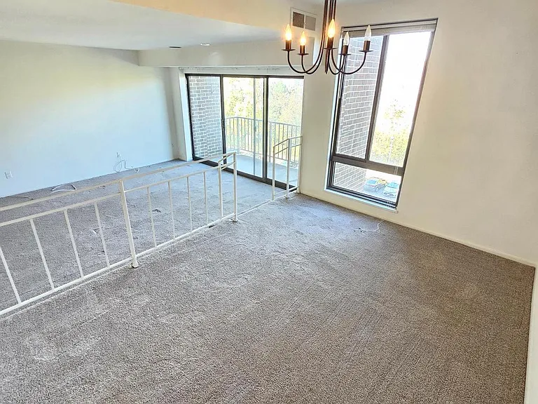 9900 Georgia Ave #415 — Photo 11