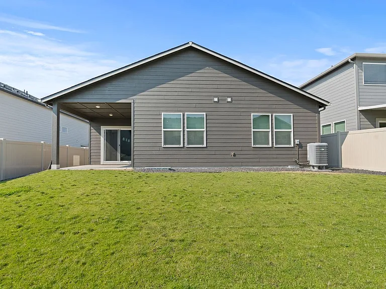 5507 W Georgetown Ln — Photo 20