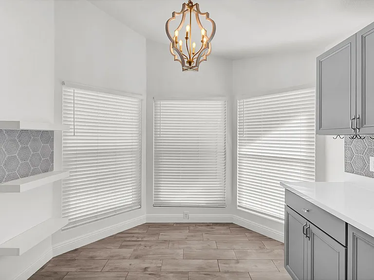 3945 E Salinas St — Photo 15