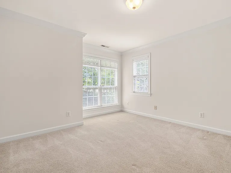 Upstairs bedroom 2