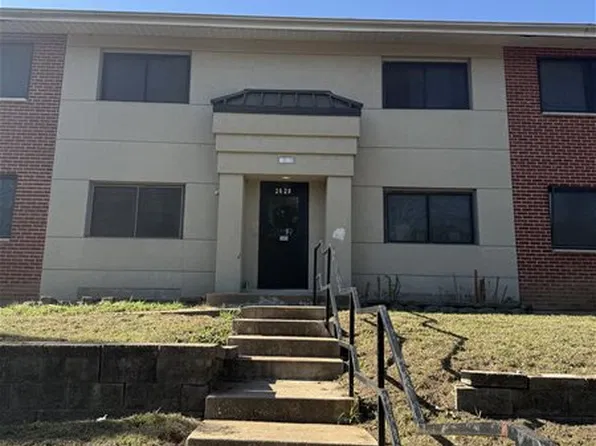 2628 Tyrell Dr Unit D, Saint Louis, MO 63136