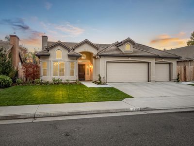 10680 N Bunkerhill Dr, Fresno, CA, 93730