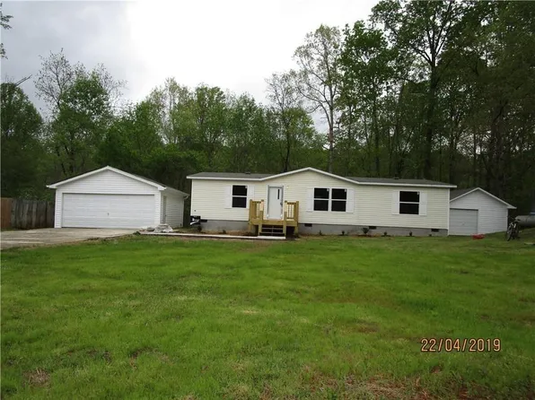 330 Bridle Path Dr, Ball Ground, GA 30107