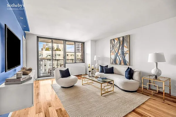 Sold by Sotheby's International Realty | media 1