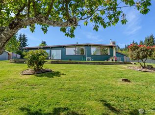 207 E Elderberry Ln, Port Angeles, WA 98362