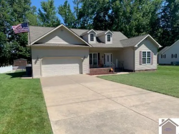 8285 Silver Ridge Dr, West Paducah, KY 42086