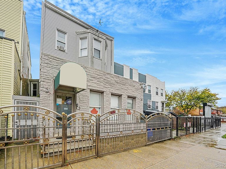 Listing photo 3