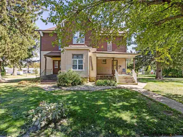 910 Meridian St, Tipton, IA 52772