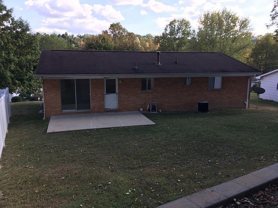 2nd image of 1222 Lyndale Dr