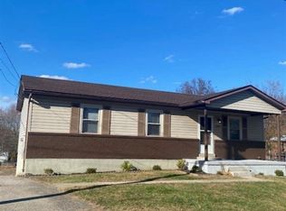 2634 Lake Rd N, Radcliff, KY 40160