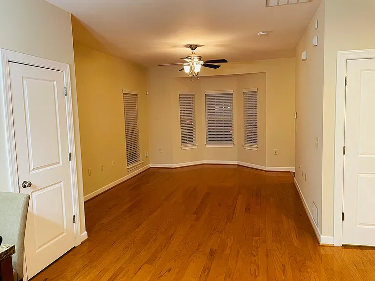 326 Summergate Dr — Photo 5