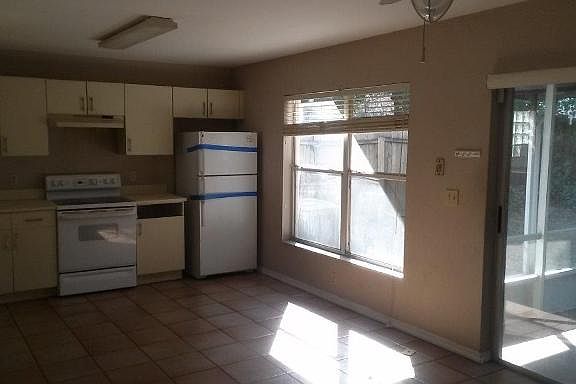 5th image of 1308 Citrus Oaks Ave