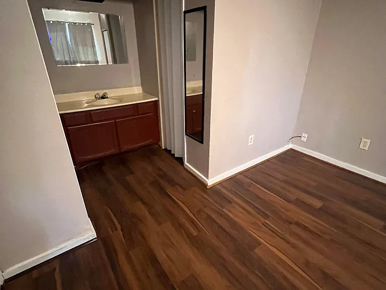 209 Stonecreek Dr — Photo 10