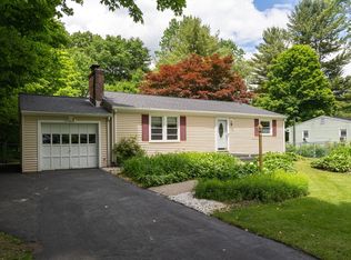 957 Ryan Rd, Northampton, MA 01062