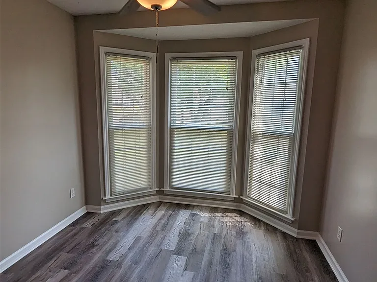 5908 Carmel Dr — Photo 5