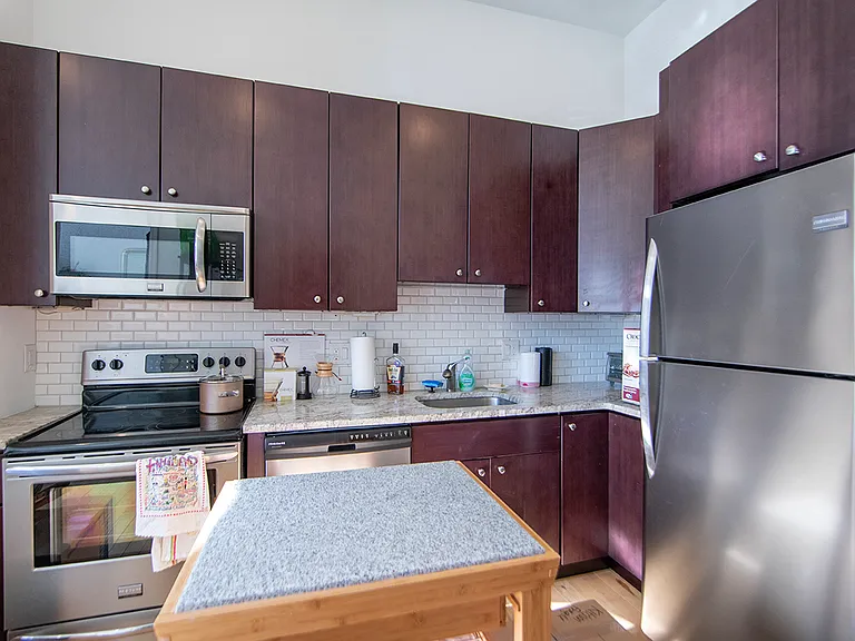 Queen Village Lofts — Photo 11