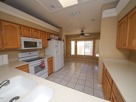 4th image of 3547 Desert Garden Dr