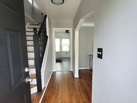 4th image of 20024 Hartwell St