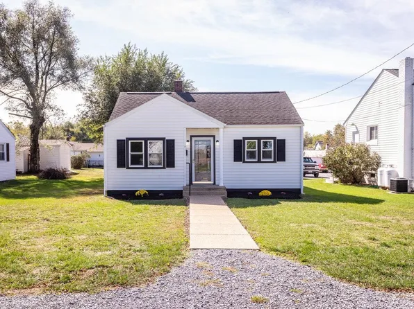 607 Gibbons Ave, Elkton, VA 22827