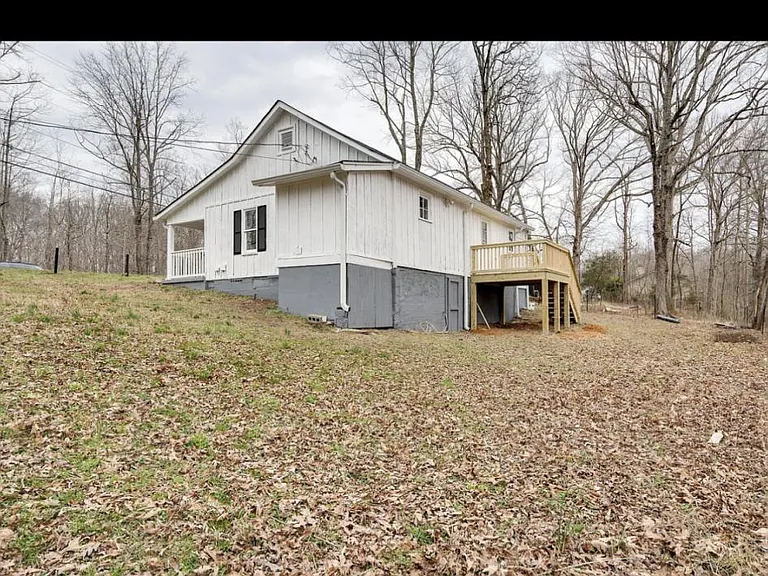 2659 Old Clarksville Pike — Photo 9