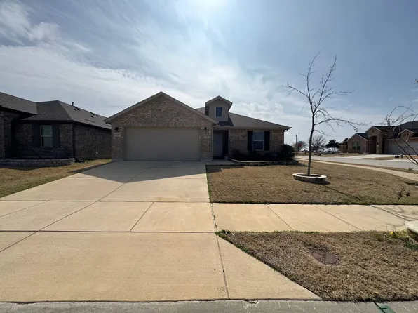 2400 Briarhurst Ct, Denton, TX 76207