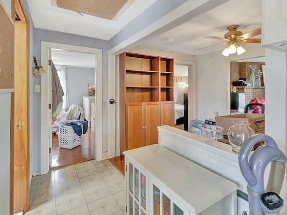 5th image of 69 Appleton St