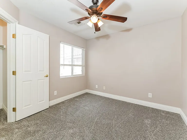 1748 Crow Creek Ave — Photo 14