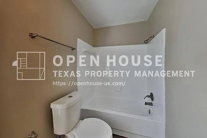 6915 Renfro Dr — Photo 10