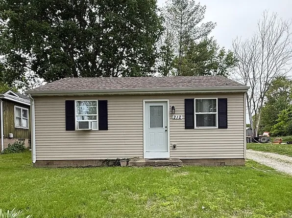212 Oaklawn Ter, Creve Coeur, IL 61610