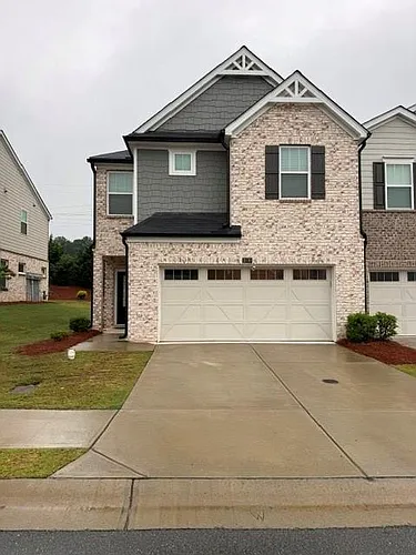 1030 Sunny Lake Dr Photo 1
