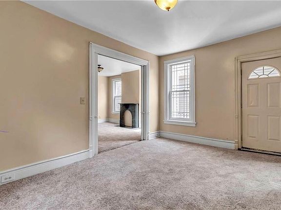 3rd image of 431 Connecticut St #3