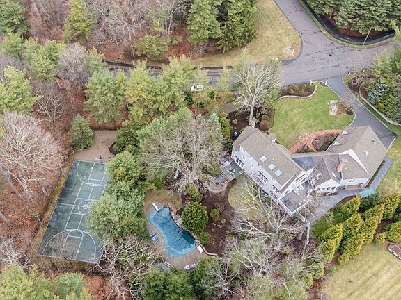 2nd image of 162 Far Reach Rd