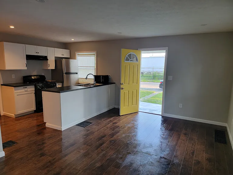 Open floorplan layout