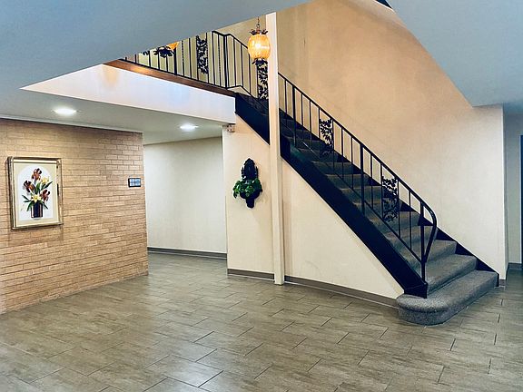 4th image of 931 Arquilla Dr #116