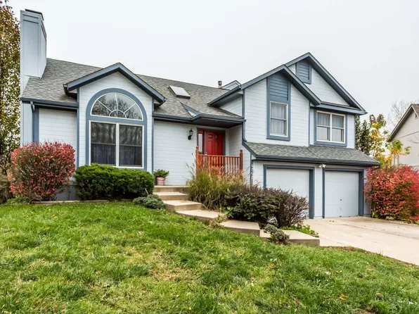 6702 W 157th Ter, Overland Park, KS 66223