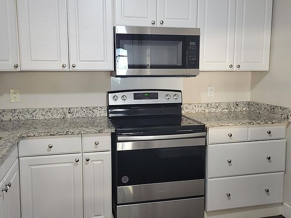 2nd image of 706 Largent St
